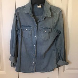 Denim button down shirt 👕